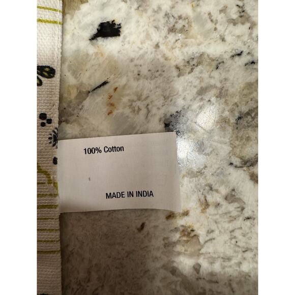 The Spring Shop Set Of 2 Placemats Honeycomb Bee Print Green Black New - Picture 6 of 7